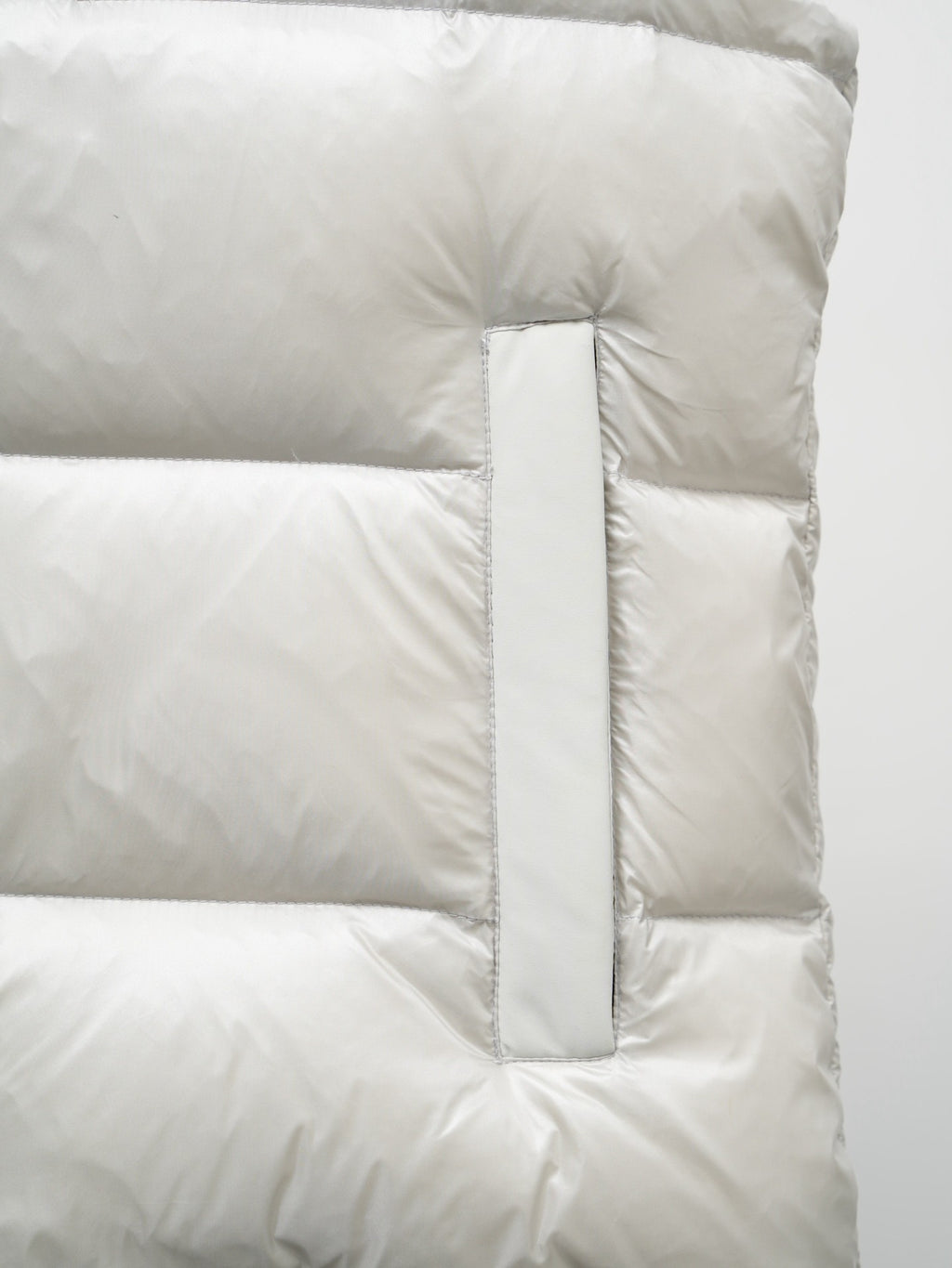 Moose Knuckles White Mixed-Finish Quilted Puffer Vest