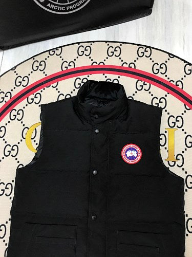 Canada Goose Black Classic Logo Quilted Puffer Vest